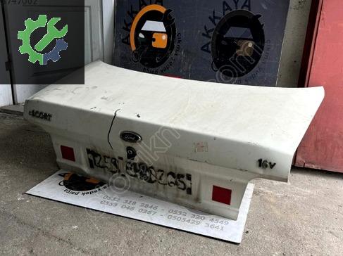 Ford Escort Bagaj Kapağı çıkma parça