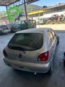 FORD FİESTA 2001 SAĞ ARKA ÇAMURLUK HATASIZ ORJİNAL ÇIKMA