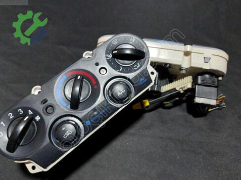 Ford Fiesta Kalorifer Kontrol Paneli çıkma parça
