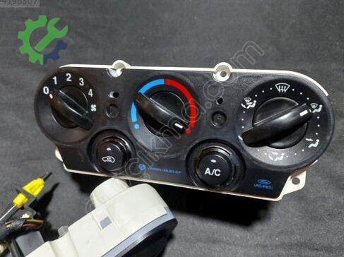 Ford Fiesta Kalorifer Kontrol Paneli çıkma parça