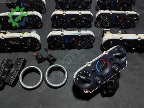 Ford Fiesta Klima Kontrol Paneli çıkma parça