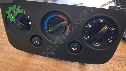 Ford Fiesta Klima Kontrol Paneli çıkma parça
