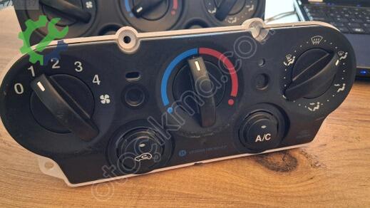 Ford Fiesta Klima Kontrol Paneli çıkma parça