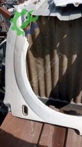 Çıkma Sağ Ön Çamurluk — Ford Fiesta 2002