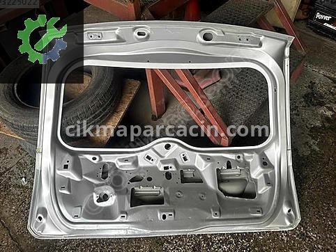 Ford Fiesta Bagaj Kapağı çıkma parça