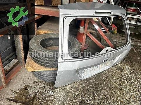 Ford Fiesta Bagaj Kapağı çıkma parça