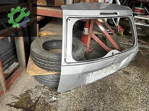 Ford Fiesta Bagaj Kapağı çıkma parça