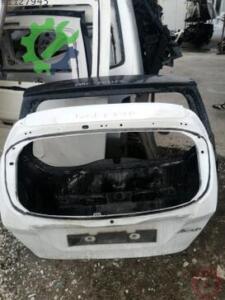 Ford fiesta arka bagaj kapısı