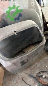 FORD FIESTA ARKA KAPUT