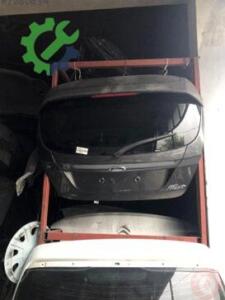 Ford Fiesta Bagaj Camı Hatasız Orjinal Çıkma