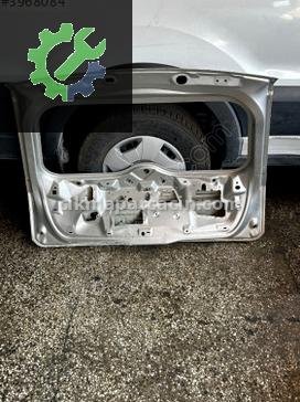 Ford Fiesta Bagaj Kapağı çıkma parça