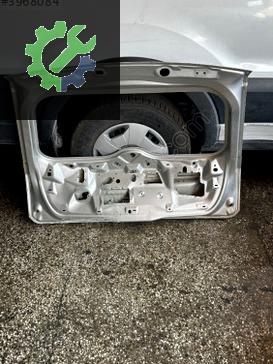 Ford Fiesta Bagaj Kapağı çıkma parça