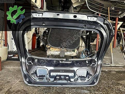 Ford Fiesta Bagaj Kapağı çıkma parça