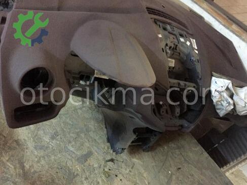 Ford Fiesta Torpido çıkma parça
