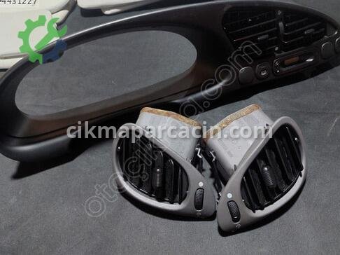 Ford Fiesta Orta Konsol çıkma parça