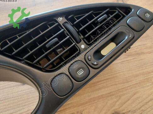 Ford Fiesta Gösterge Çerçevesi çıkma parça