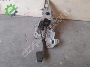 FORD FİESTA FREN PEDALI