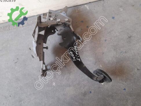 Ford Fiesta Pedal çıkma parça