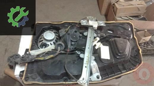 Ford Fiesta Sol Ön Cam Krikosu 04-10 çıkma parça
