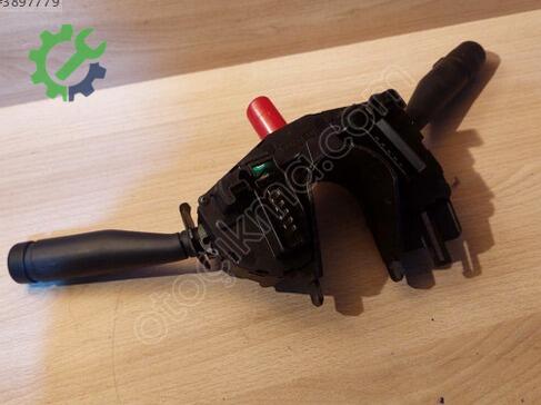 Ford Fiesta Sinyal Kolu çıkma parça