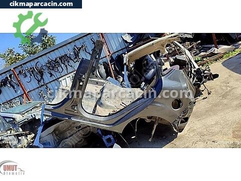 Ford Fiesta Sol Arka Çamurluk çıkma parça
