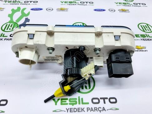 Ford Fiesta Klima Kontrol Paneli 2S6H19980BF çıkma parça