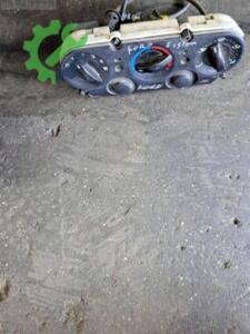 Ford Fiesta 2005-2006 Klima Kontrol Paneli Çıkma