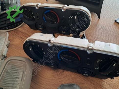 Ford Fiesta Klima Kontrol Paneli çıkma parça