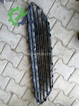 Ford Fiesta Ön Panjur çıkma parça
