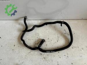FORD FİESTA RADYATÖR KALORİFER ARA HORTUMU
