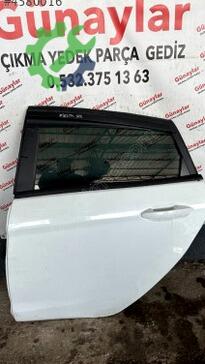 Ford Fiesta Sağ Arka Kapı çıkma parça