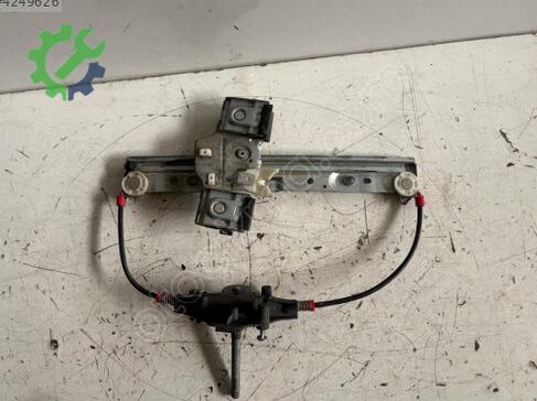Ford Fiesta Sağ Arka Cam Krikosu çıkma parça