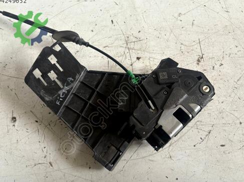 Ford Fiesta Sağ Arka Kapı Kilidi çıkma parça