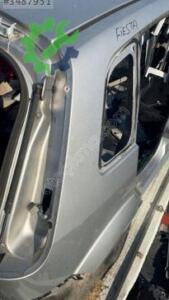 Çıkma Orijinal Sağ Arka Çamurluk Ford Fiesta Kesme