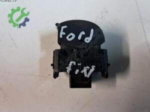 FORD FİESTA SAĞ ÖN CAM DÜĞMESİ