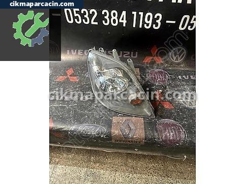 Ford Fiesta Sağ Ön Far çıkma parça