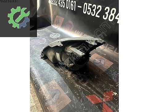 Ford Fiesta Sağ Ön Far çıkma parça