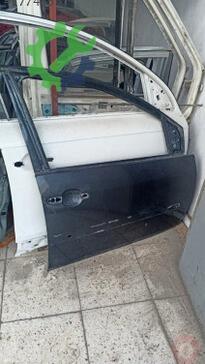 Ford Fiesta Sağ Ön Kapı çıkma parça