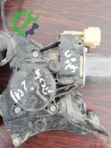 FORD FIESTA SAĞ ÖN KAPI VE SOL ÖN KAPI İÇ TESİSATI VE CAM KR