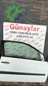 Ford Fiesta Sağ Tek Ön Kapı