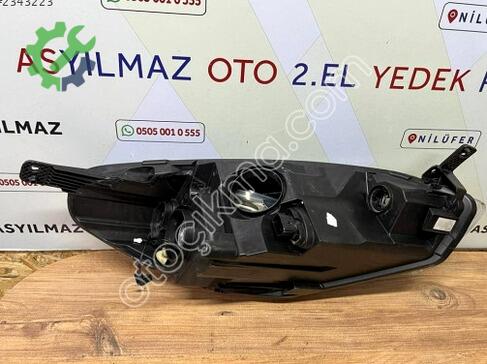 Ford Fiesta Sol Ön Far 2019-2021 çıkma parça