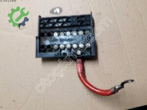 FORD FİESTA VAN 1.4 TDCİ AKÜ KUTUP BAŞI VE SİGORTASI