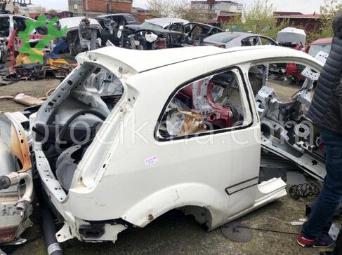 Ford Fiesta Sağ Arka Çamurluk çıkma parça