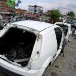 Ford Fiesta Van Tavan arka orjinal çıkma