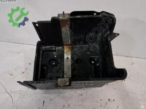 FORD FİESTASORASI AKÜ YERİ