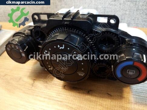 Ford Fiesta Klima Kontrol Paneli çıkma parça