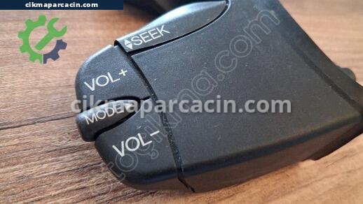 Ford Focus Teyp çıkma parça