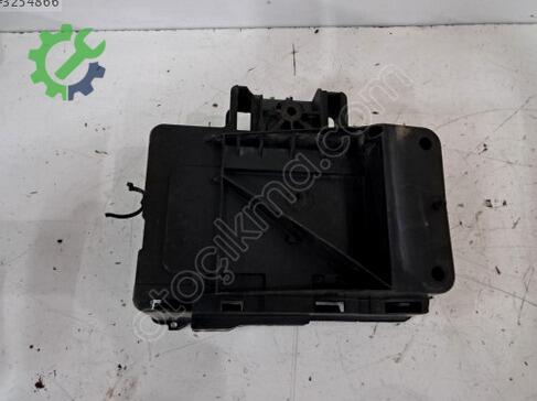 Ford Focus Akü çıkma parça