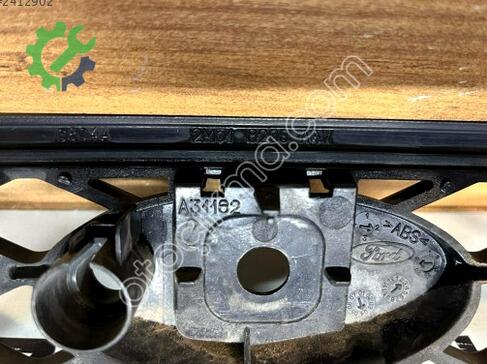 Ford Focus Ön Panjur 2M51 çıkma parça