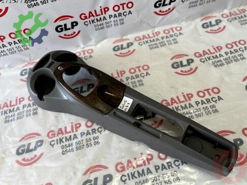 Ford Focus Orta Konsol çıkma parça